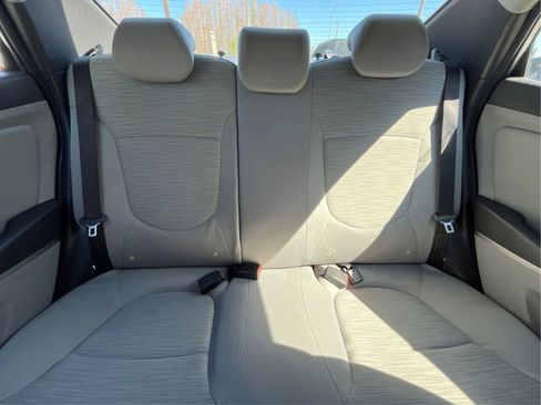 Used 2015 Hyundai Accent GLS image 18