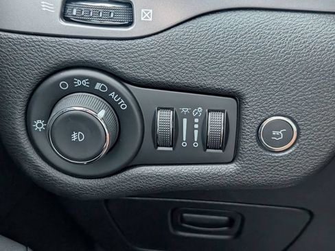 Certified 2021 Jeep Cherokee Limited AWD/4WD image 15