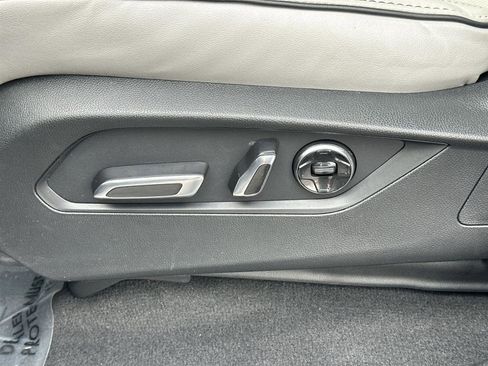 Used 2023 Acura MDX SH-AWD w/ Advance Package image 23