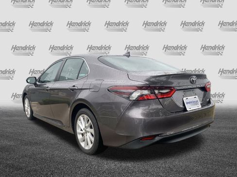 Used 2022 Toyota Camry LE image 8