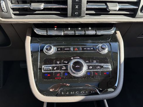 Certified 2022 Lincoln Corsair AWD w/ Premium Package image 27