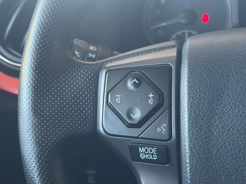 Used 2020 Toyota Tacoma TRD Sport AWD/4WD image 24