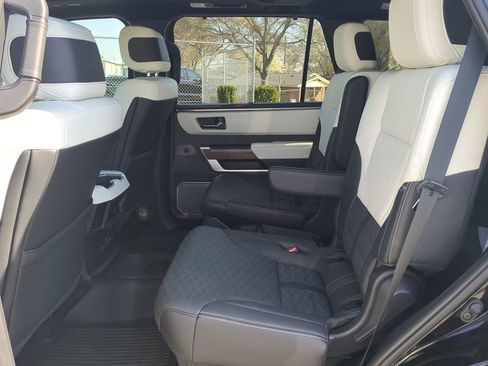 Used 2024 Toyota Sequoia Capstone image 12