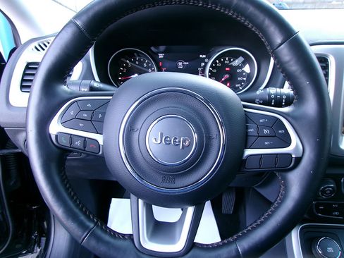 Used 2019 Jeep Compass Latitude w/ Popular Equipment Group image 19