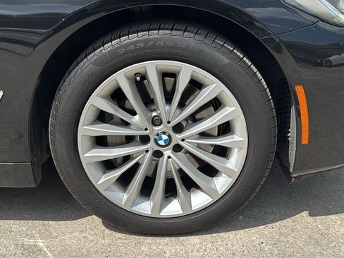 Used 2023 BMW 530i w/ Convenience Package image 33