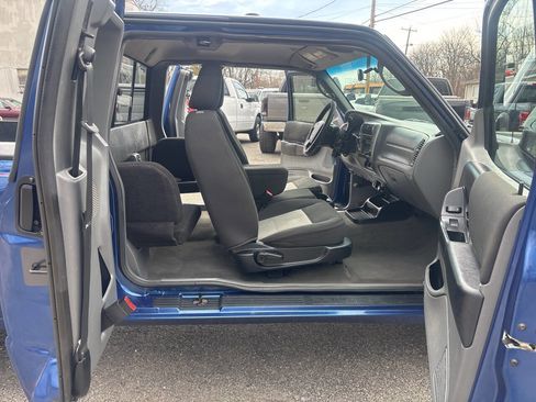 Used 2011 Ford Ranger XLT image 28