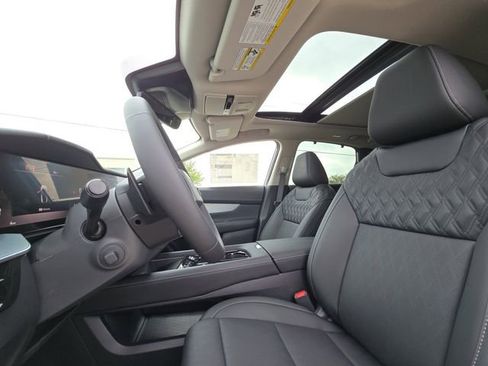 New 2026 Nissan Murano Platinum image 7