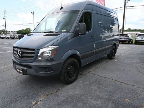 Used 2018 Mercedes-Benz Sprinter 144 Cargo image 17