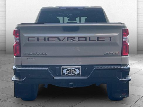 Used 2023 Chevrolet Silverado 1500 ZR2 AWD/4WD image 3