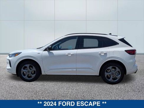 Certified 2024 Ford Escape ST-Line w/ Tech Pack #1 FWD image 2