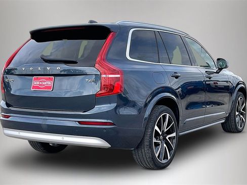 Used 2022 Volvo XC90 T6 Momentum w/ Advanced Package image 5