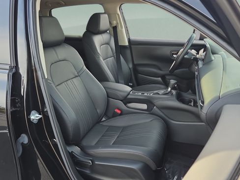 Certified 2025 Honda HR-V EX-L image 17