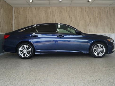 Used 2020 Honda Accord LX image 6