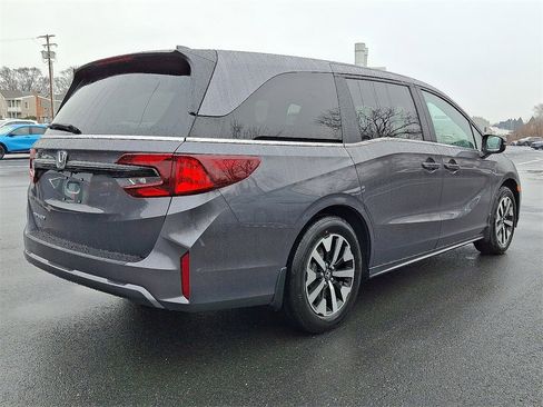 New 2026 Honda Odyssey EX-L image 3