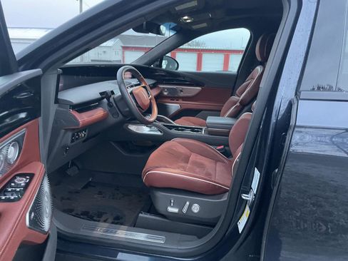 Used 2024 Lincoln Nautilus Black Label image 13