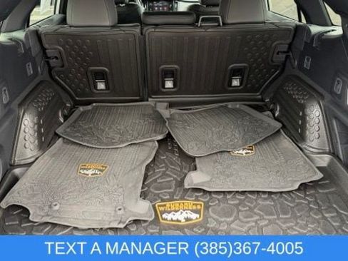 Used 2025 Subaru Outback Wilderness AWD/4WD image 13