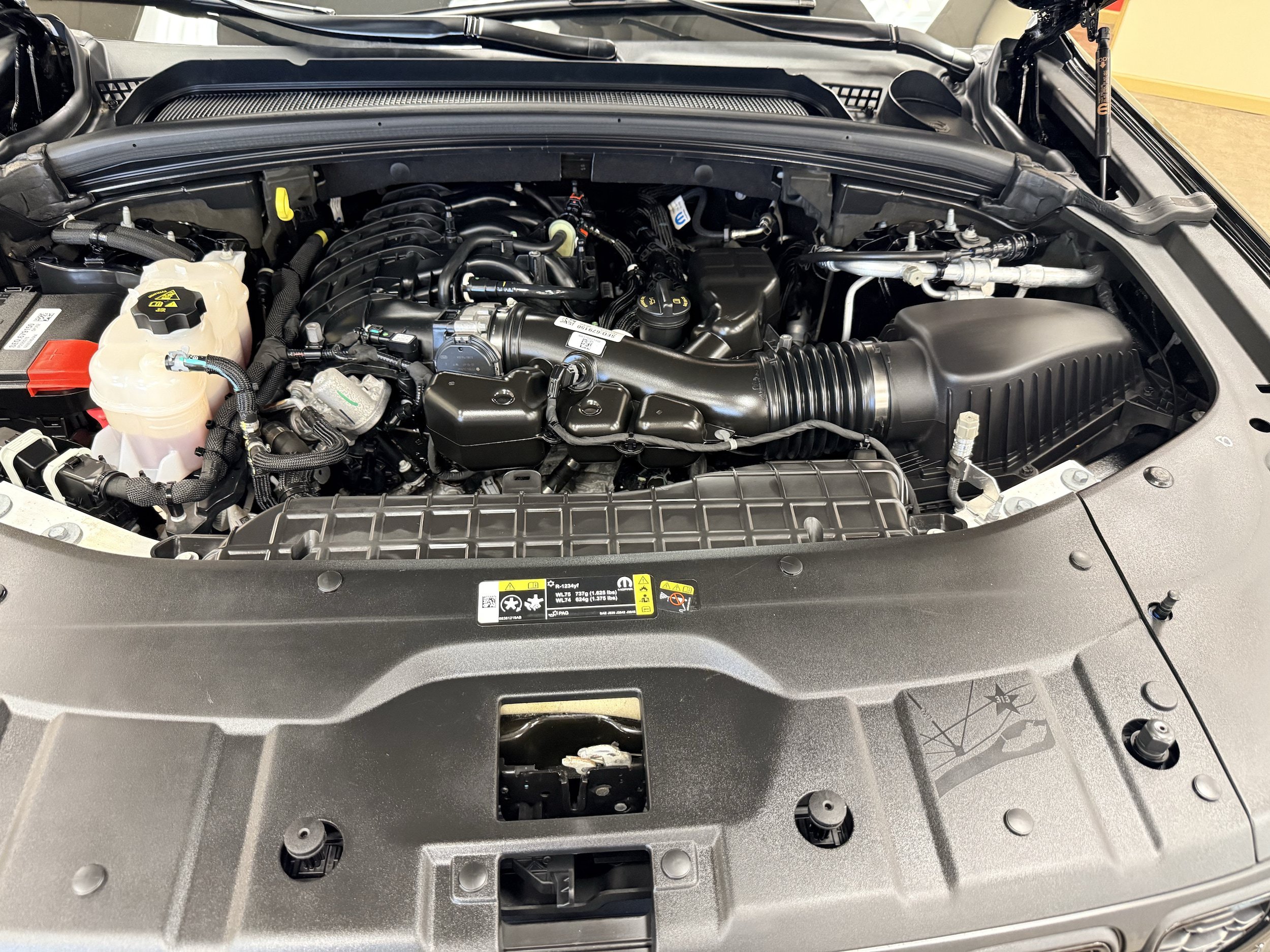 Used 2023 Jeep Grand Cherokee Altitude AWD/4WD image 27
