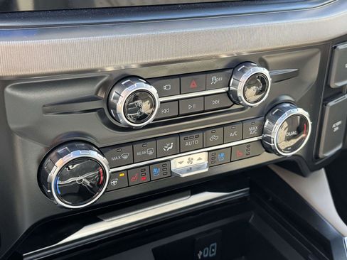 New 2026 Ford F250 Platinum w/ Platinum Plus Package image 26