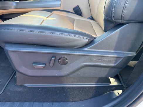 Used 2026 Ford F450 Lariat w/ FX4 Off-Road Package image 25