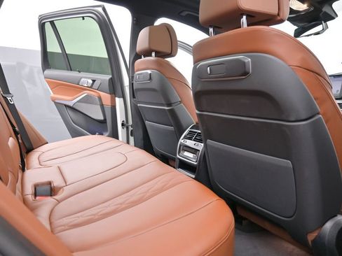 New 2026 BMW X5 xDrive40i AWD/4WD image 19