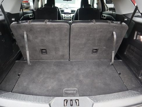 Used 2021 Ford Explorer XLT w/ Equipment Group 202A image 47