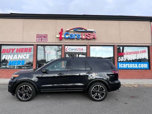 Used 2018 Ford Explorer Sport w/ Equipment Group 401A image 3