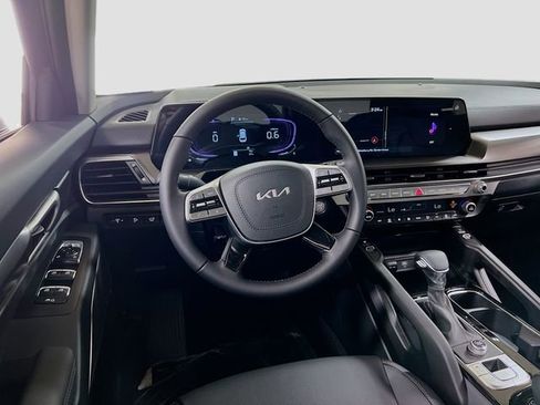 New 2025 Kia Telluride S image 24
