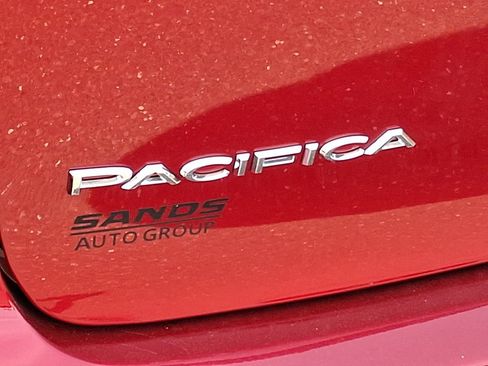 New 2027 Chrysler Pacifica Select FWD image 20