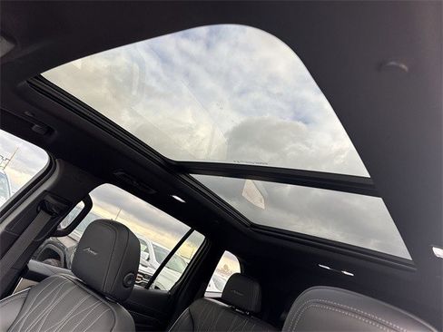 New 2026 Buick Enclave Avenir w/ Super Cruise Package image 22