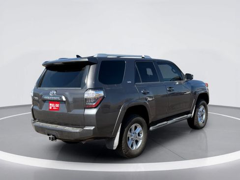 Used 2018 Toyota 4Runner SR5 Premium AWD/4WD image 5