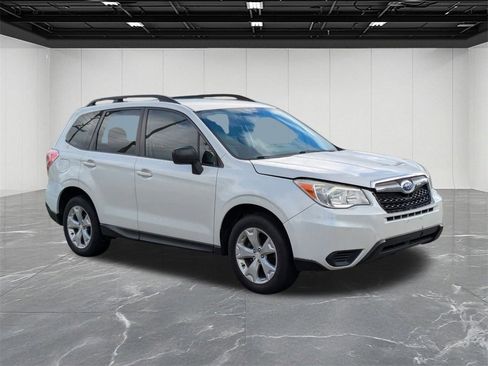 Used 2015 Subaru Forester 2.5i w/ Alloy Wheel Package image 7