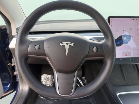 Used 2021 Tesla Model 3 Standard Range Plus RWD image 49