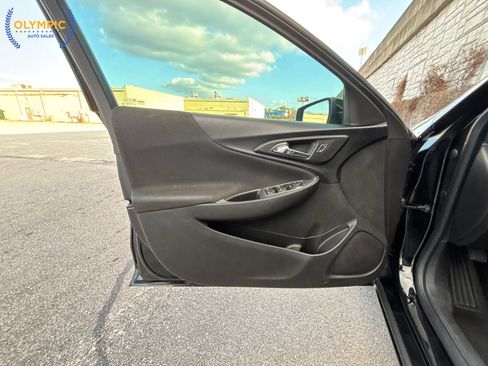 Used 2014 Chevrolet Impala LT w/ Convenience Package image 39