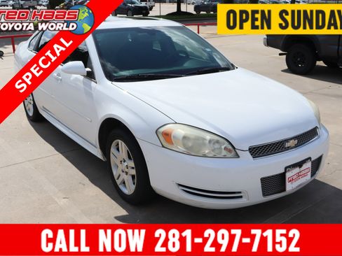 Used 2014 Chevrolet Impala LT w/ LT Sunroof Package FWD image 1