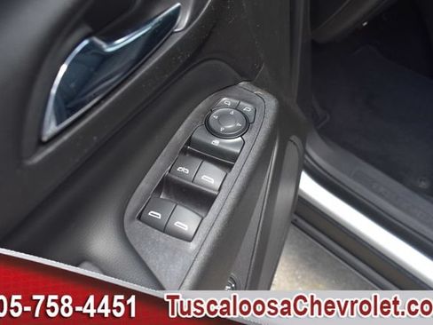 Certified 2018 Chevrolet Equinox LT w/ Sun & Infotainment Package FWD image 18