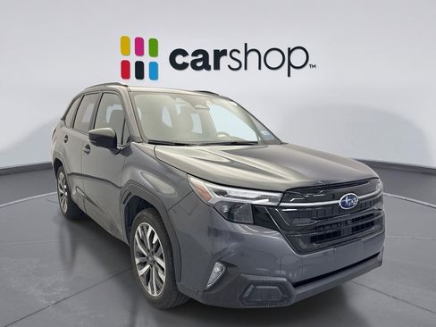 Used 2025 Subaru Forester Touring AWD/4WD image 7