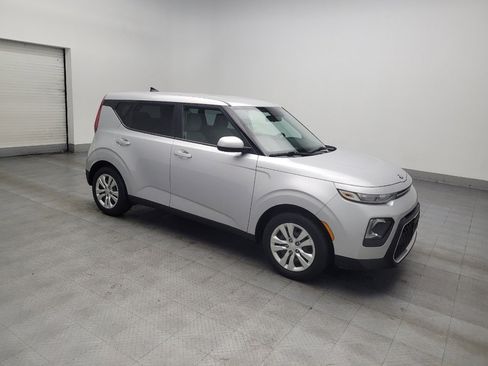 Used 2020 Kia Soul LX image 11