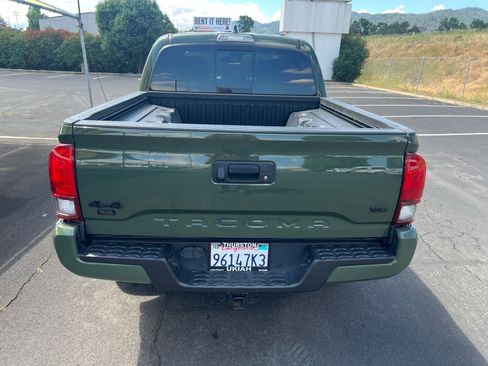 Certified 2022 Toyota Tacoma SR5 w/ Trail Edition AWD/4WD image 9