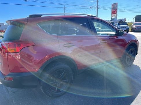 Used 2014 Toyota RAV4 XLE image 8