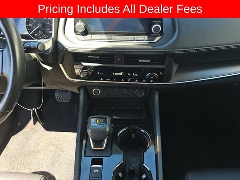 Certified 2023 Nissan Rogue SV w/ SV Premium B Package AWD/4WD image 10