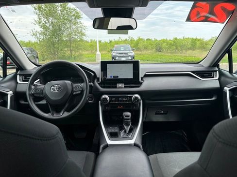 Certified 2025 Toyota RAV4 XLE AWD/4WD image 16