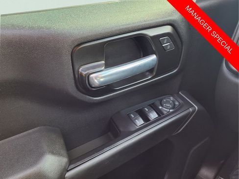 Used 2021 Chevrolet Silverado 1500 Custom Trail Boss AWD/4WD image 7