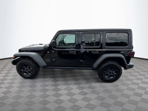 Used 2023 Jeep Wrangler Unlimited w/ Cold Weather Group AWD/4WD image 9