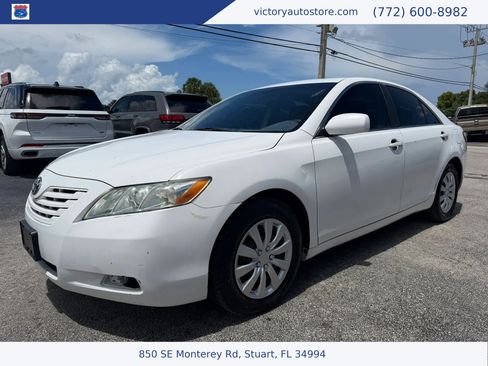 Used 2008 Toyota Camry LE FWD image 7