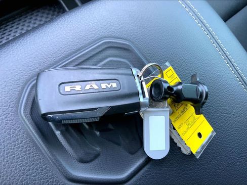 Used 2022 RAM 1500 Laramie w/ Laramie Southwest Edition AWD/4WD image 15