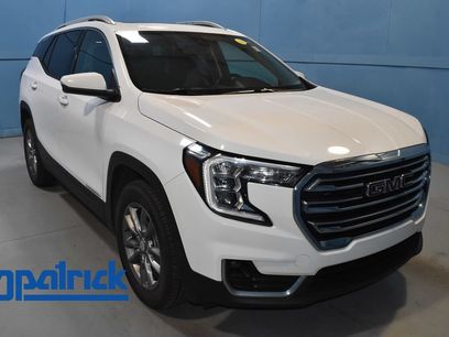 Used 2024 GMC Terrain SLT w/ Infotainment Package II