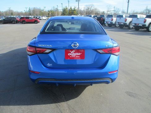 Used 2022 Nissan Sentra SV w/ Trunk Package image 6