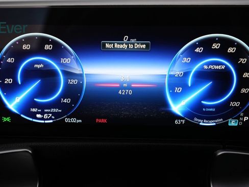 Used 2025 Mercedes-Benz EQB 250+ image 7