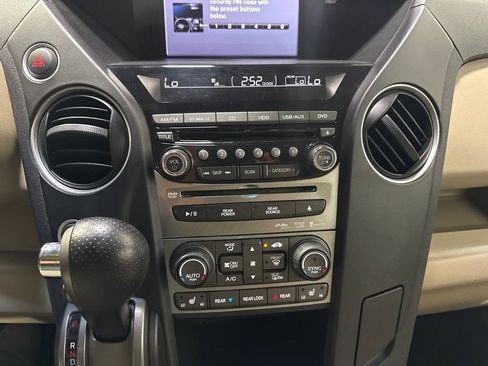 Used 2013 Honda Pilot Touring image 16