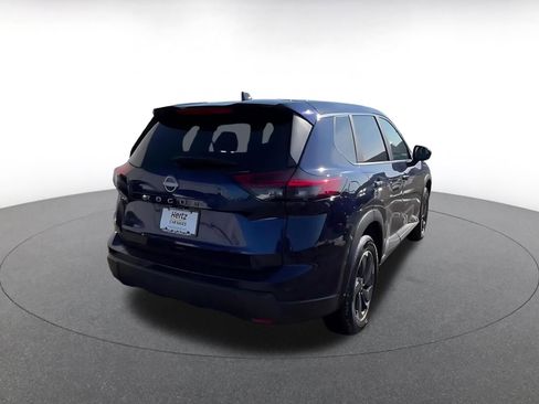 Used 2025 Nissan Rogue SV image 14